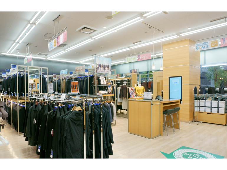 洋服の青山 水道橋東口店の写真6