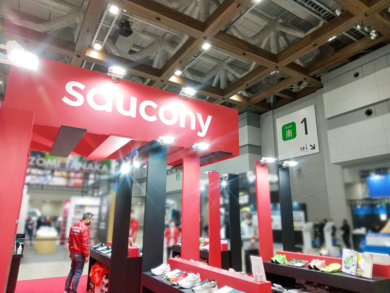 東京マラソンEXPO 2023（saucony ブース）