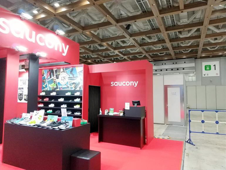 東京マラソンEXPO 2023（saucony ブース）